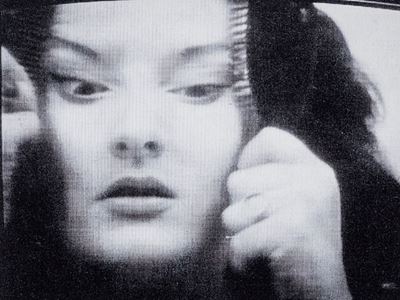 Marina Abramovich Art Must Be Beautiful Artist Must Be Beautiful