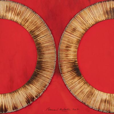 Dessin De Feu Sur Table Rouge