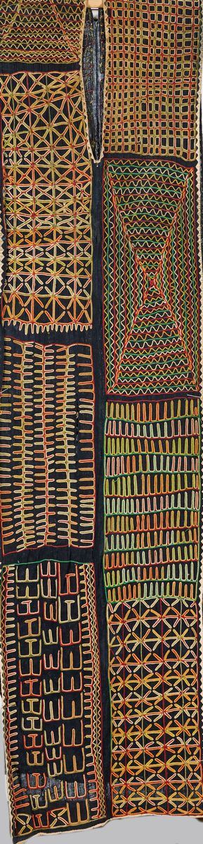 Tunica tradizionale dei Peul Bororo  (Seconda metà XX secolo)  - Tunica in seta e cotone, h. cm. 157 - Asta Asta di Arte Etnografica e Tribale - Fabiani Arte