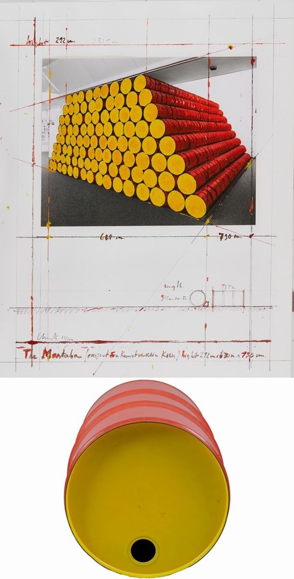 Christo : The Mastaba, Kunsterverein Koln  (1986)  - Collage fotografico, serigrafia e barile originale, - Asta Asta di Arte Moderna e Contemporanea '800 e '900 - Fabiani Arte
