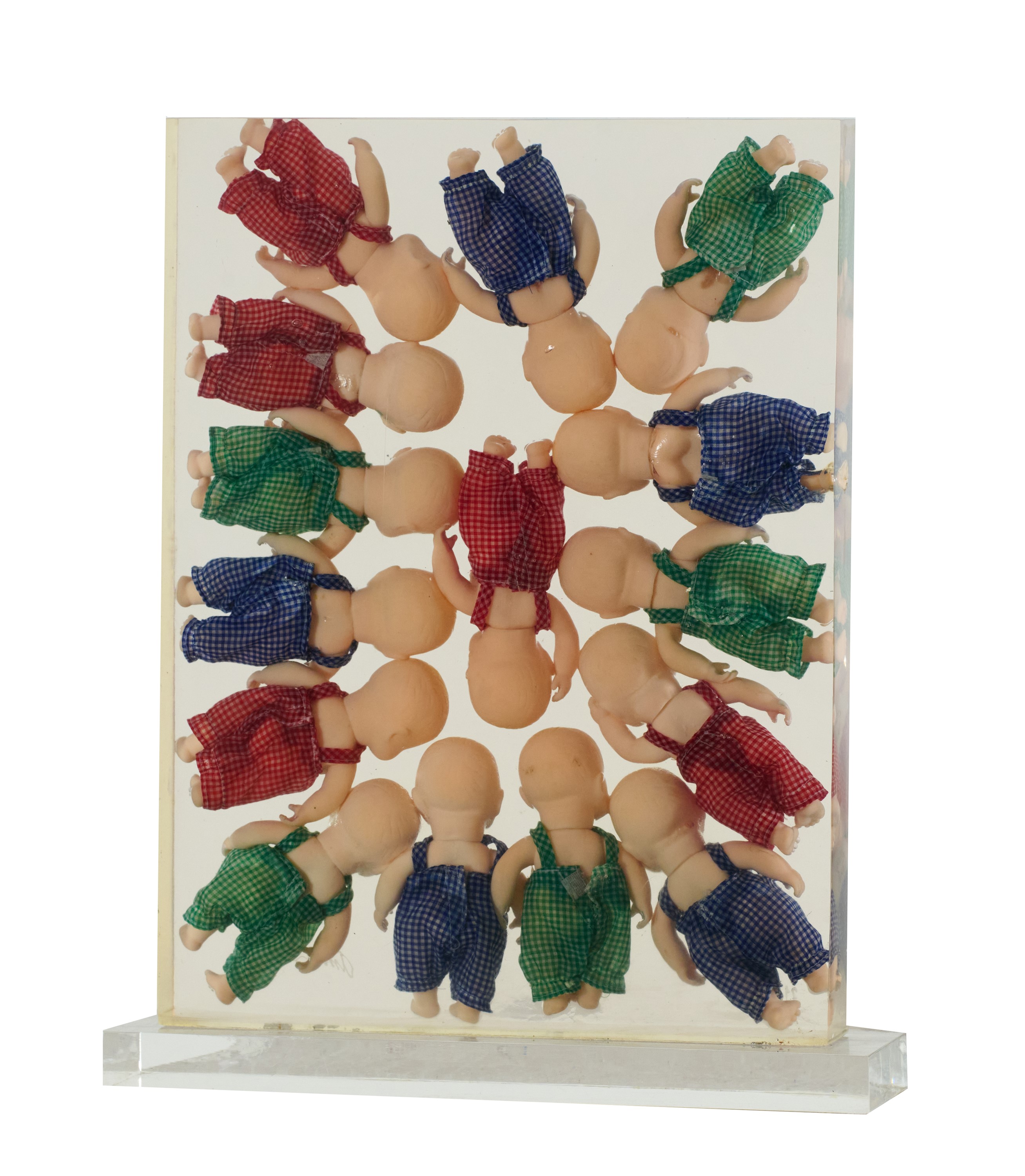 Arman - Bambole. Inclusione in resina, 2001