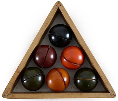 Palline (6 sfere in plastica) su triangolo in legno