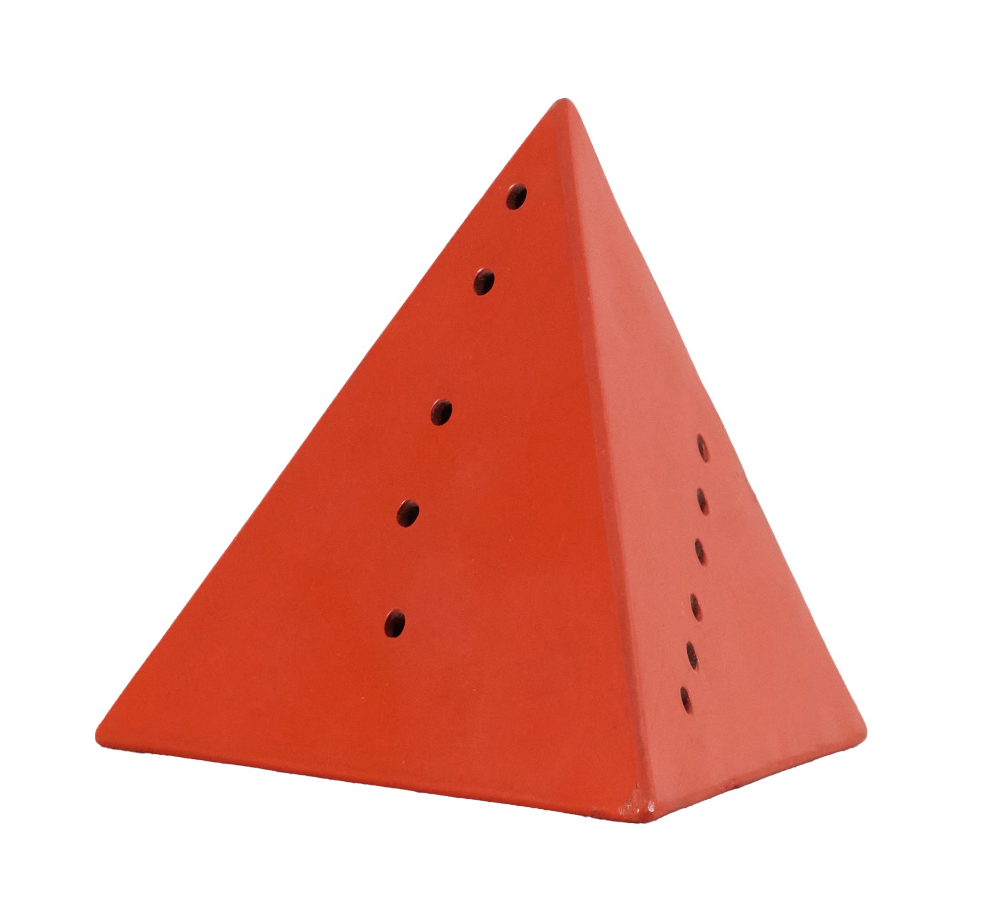 Lucio Fontana - Piramide in metallo laccato con buchi