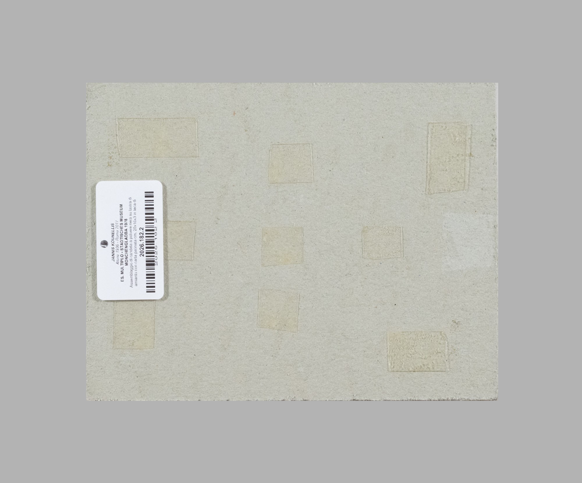Jannis Kounellis - Stadtisches Museum Monchengladbach, assemblaggio di candela e polvere nera su ...