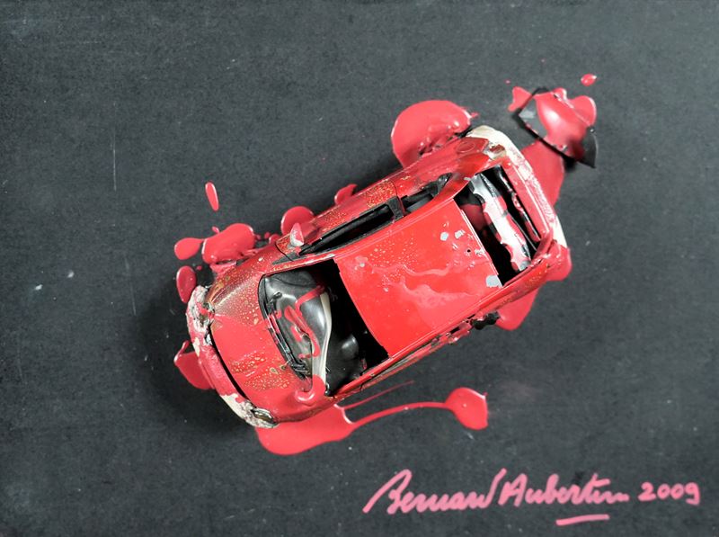 Bernard Aubertin - Voiture Brulée (modellino bruciato su auto)